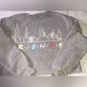 FRIENDS sweatshirt 🩵